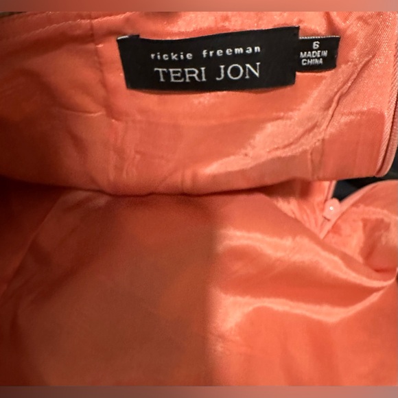 Rickie Freeman Teri Jon 2 piece Set - Picture 4 of 9